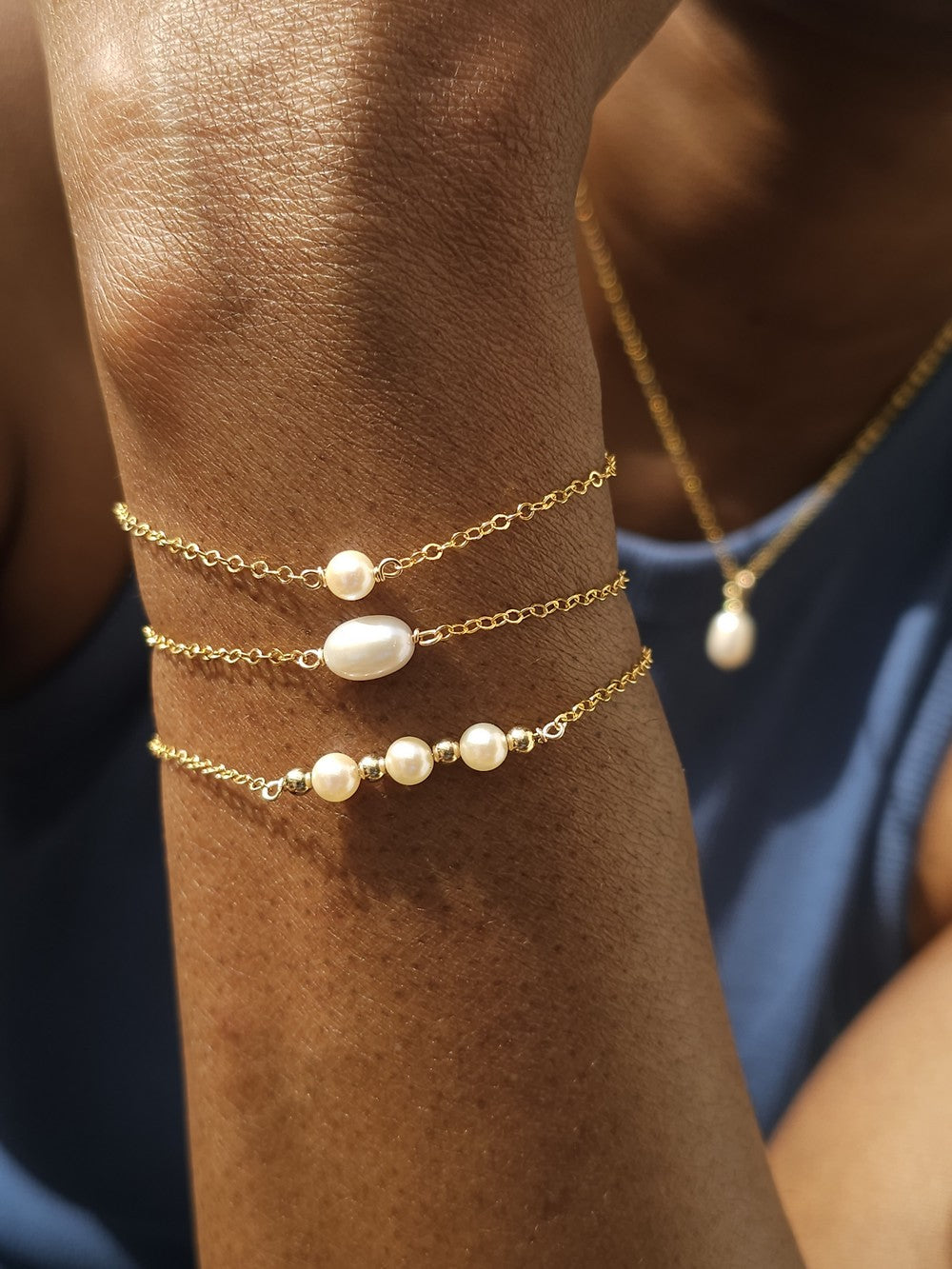 On profite du soleil pour quelques photos de bijoux
