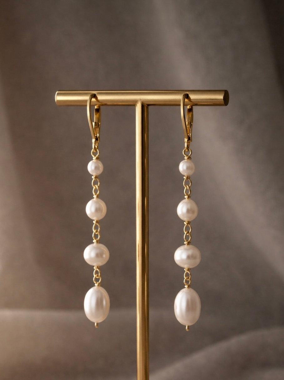 Boucles d’oreilles Cataleya pendantes en perles de culture – Or laminé gold filled