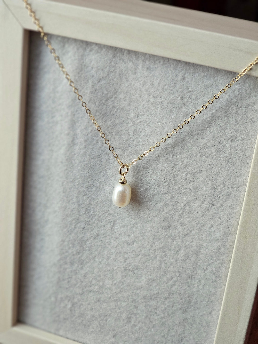 Collier pendentif perle de culture Lucia – Chaîne gold filled