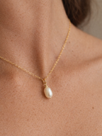 Collier pendentif perle de culture Lucia – Chaîne gold filled