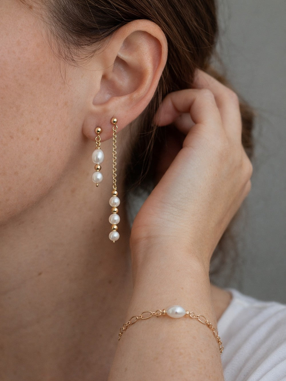 Boucles d'oreilles asymétriques Eugenia et Frances