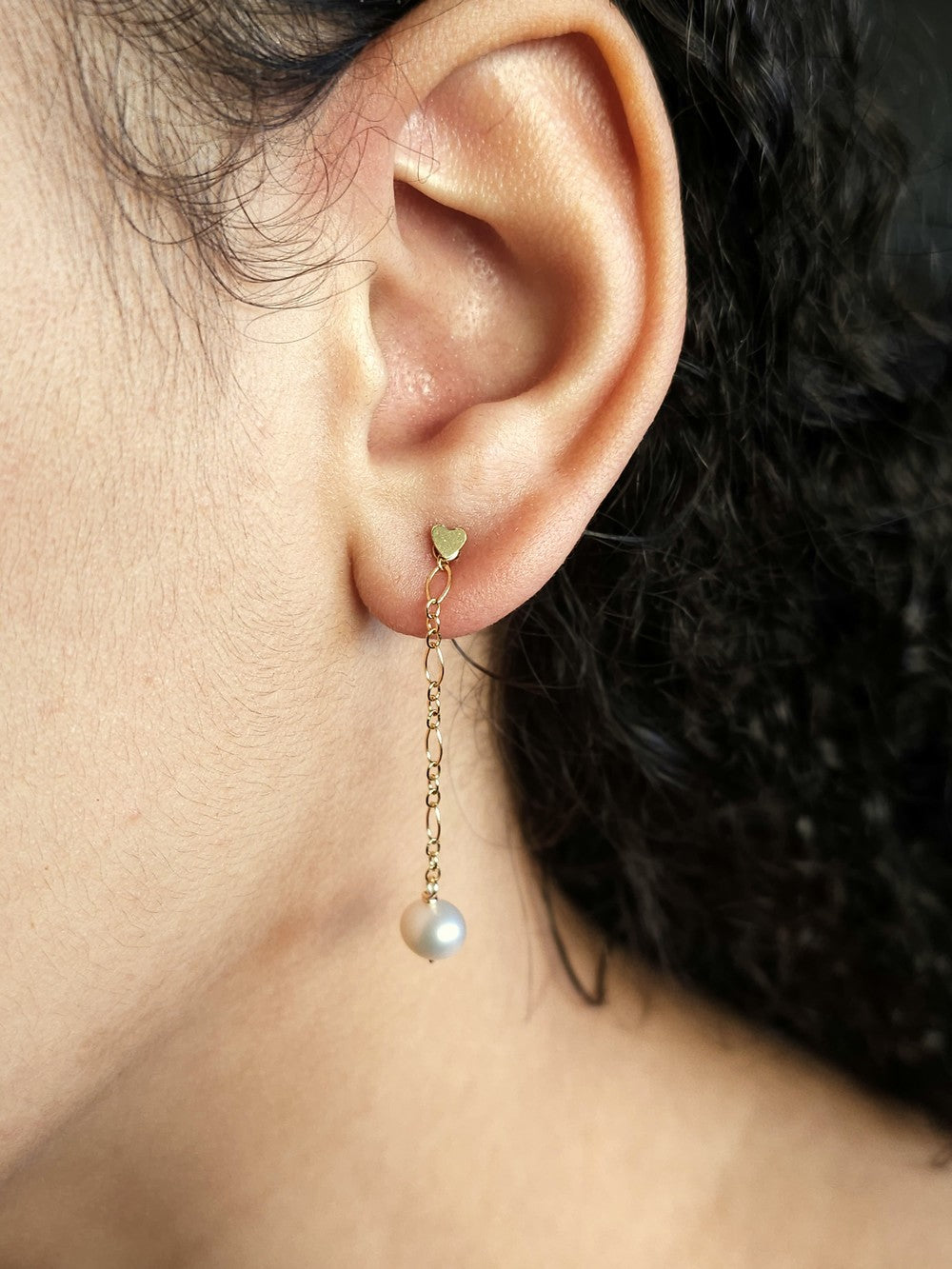 Clous d’oreilles cœur et perles de culture Léva