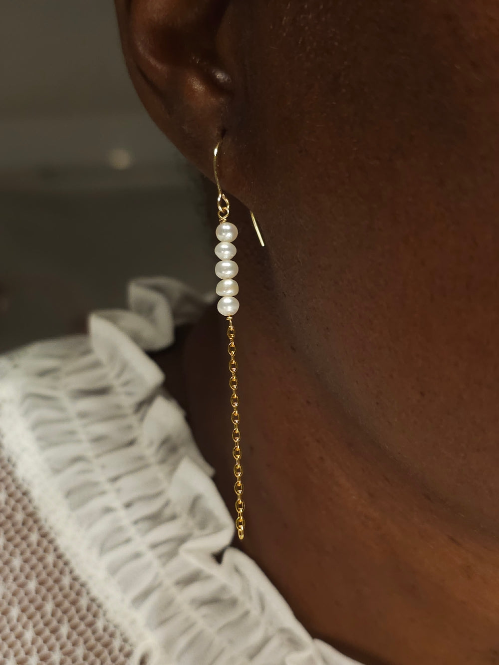 Naya, boucles d'oreilles or laminé pendantes