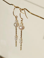 Boucles d'oreilles or laminé pendantes perles Onaya