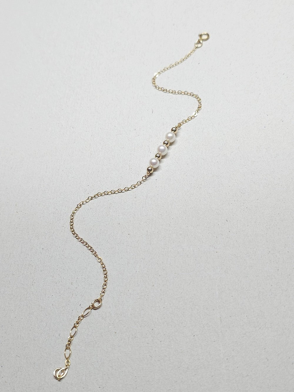 Bracelet Frances – Trilogie de perles de culture et perles gold filled or laminé
