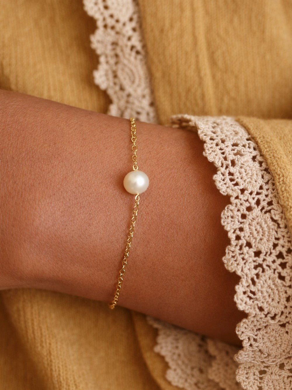 Bracelet perle de culture dorée Lila