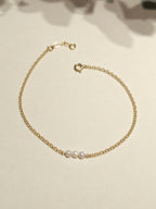 Bracelet fin Três pingos de Amor trio de perles
