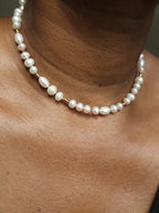 Collier parsemé perles de culture d'eau douce Arletta