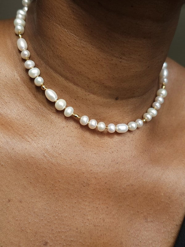 Collier parsemé perles de culture d'eau douce Arletta