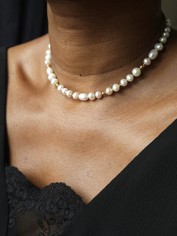 Collier parsemé perles de culture d'eau douce Arletta