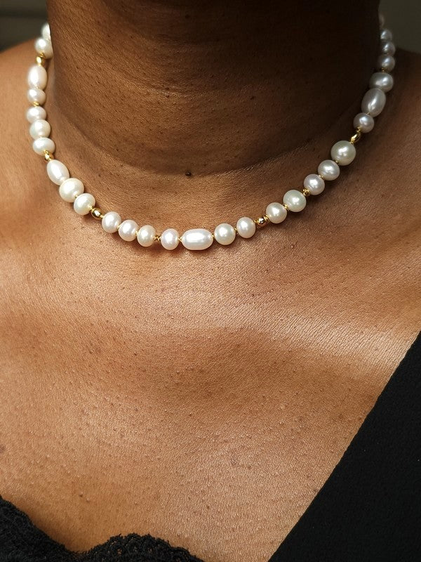 Collier parsemé perles de culture d'eau douce Arletta