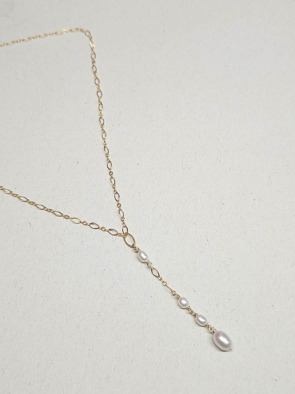 Collier plongeant Betina