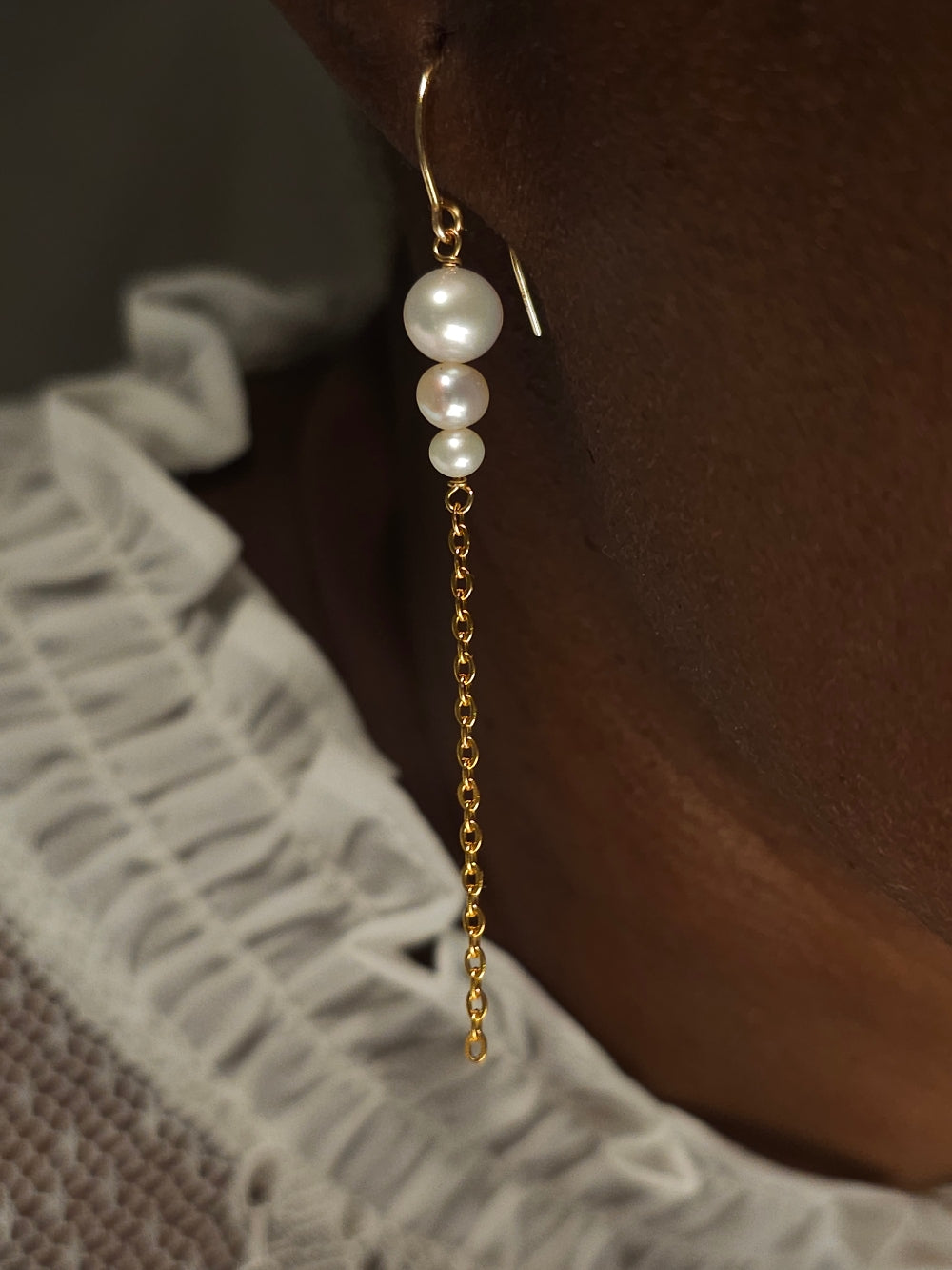 Longues boucles d'oreilles pendantes trio perles culture Elya