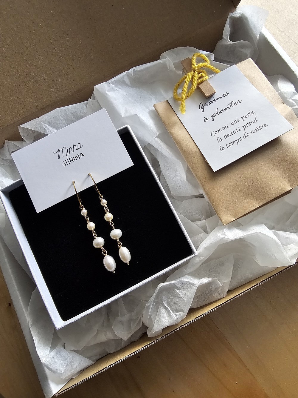 Boucles d'oreilles Tricia trois perles de culture