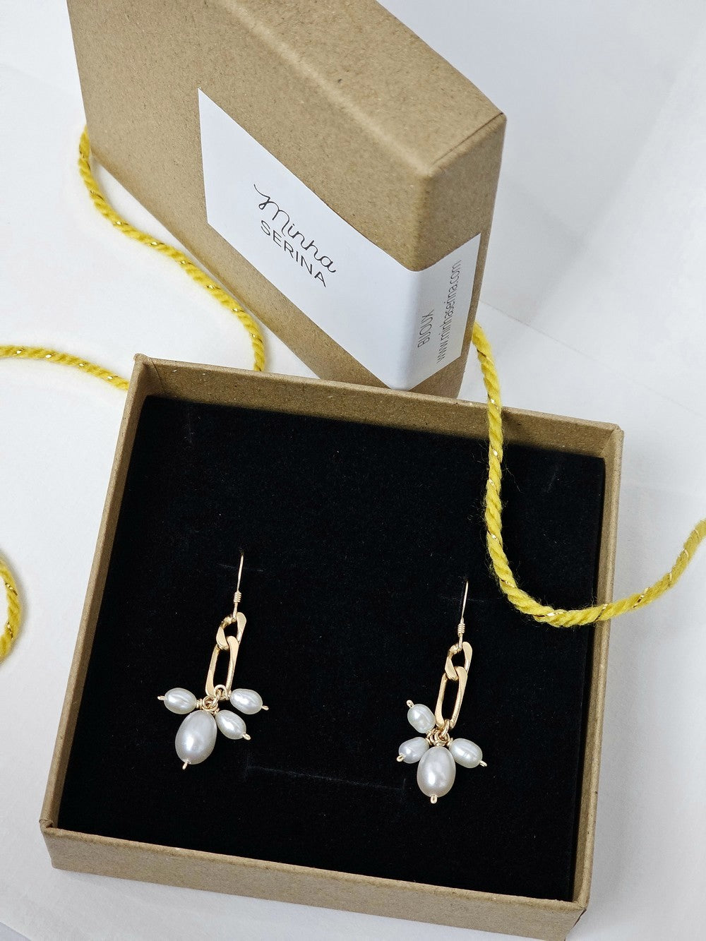 Boucles d’oreilles mailles figaro et perles de culture Paola